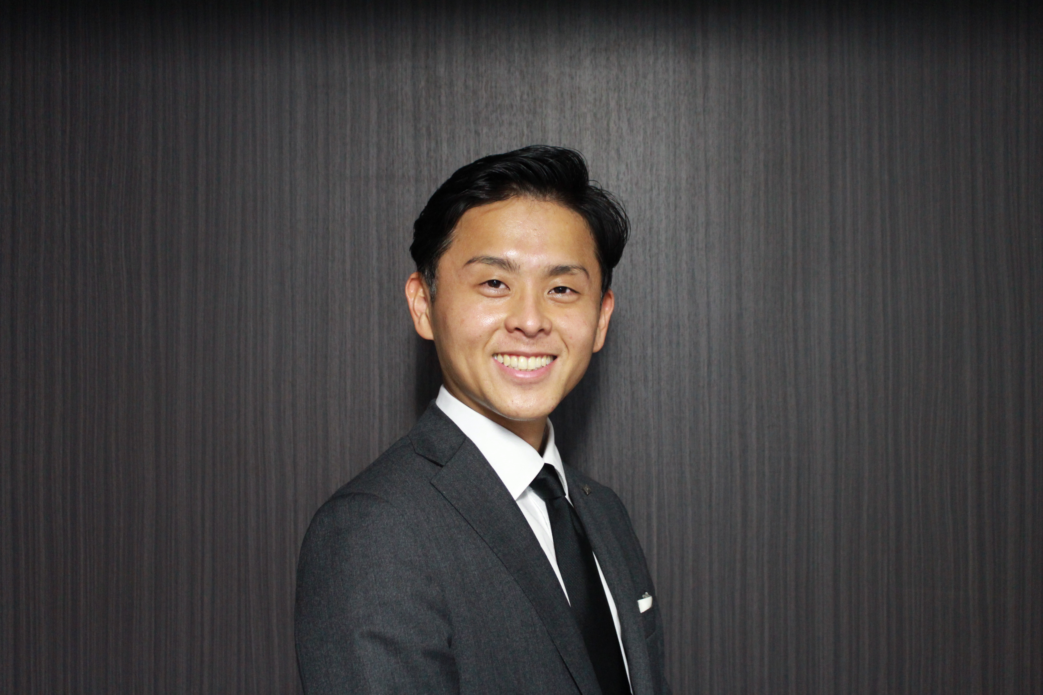 CEO 岩戸義将